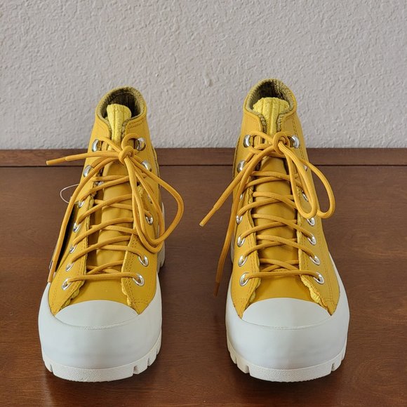 Converse Women's CTAS Lugged Winter Hi Leather Gore-Tex 565005C Gold Dart - Picture 2 of 9